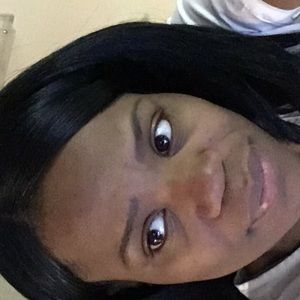 Meet your Posher, Carla